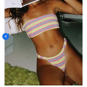 Dippin Daisys Bikini / Y2K Stripe, M Top L Bottom